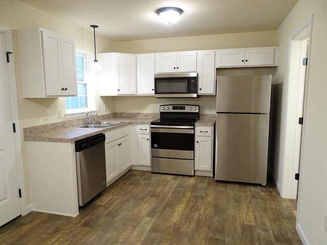 Photo - 818 Byler Cir