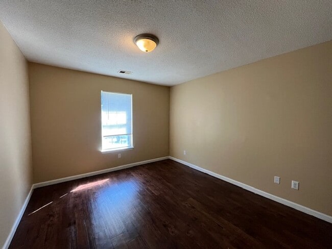 Photo - Renovated 3 Bedroom 2 Bath Home for Rent!!...