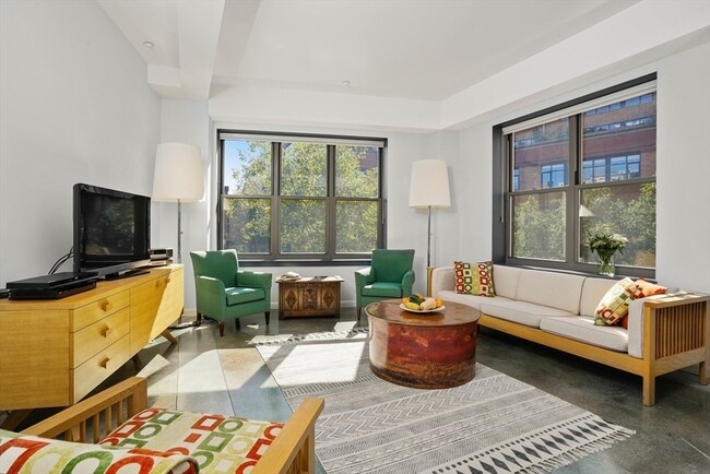 Photo - 1166 Washington St Unit 303
