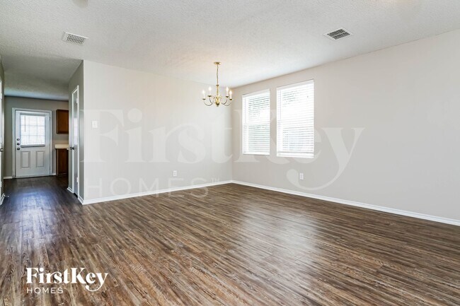 Photo - 1218 Sullivan Dr