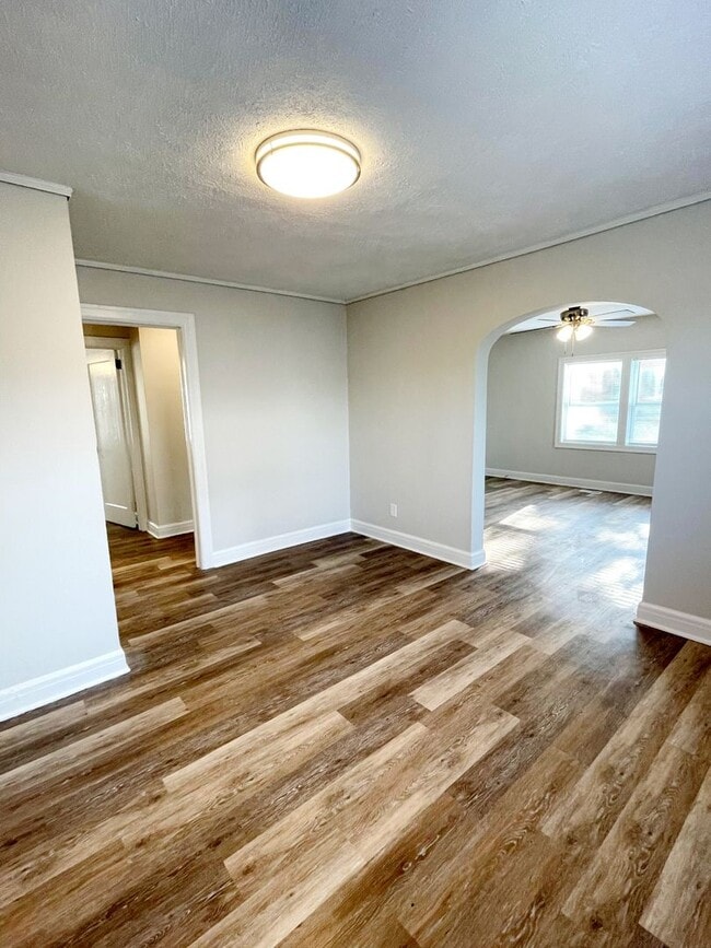 Photo - 2 Living Area's & 2 Car Garage - Near MSU, OTC W/ Silver Springs Park in Your Back Yard