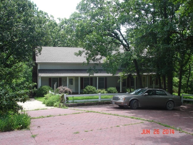 Building Photo - 530 SE 325th Rd