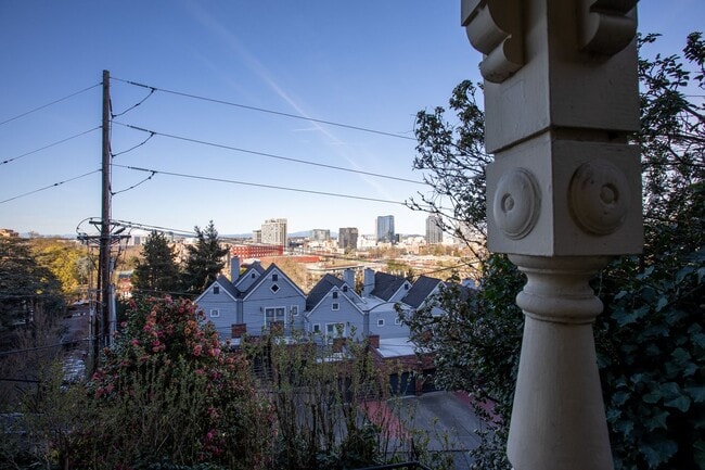 Photo - 1940-1946-1946 SW Market St Dr