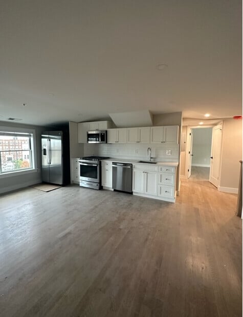 Photo - 13 Greylock Rd