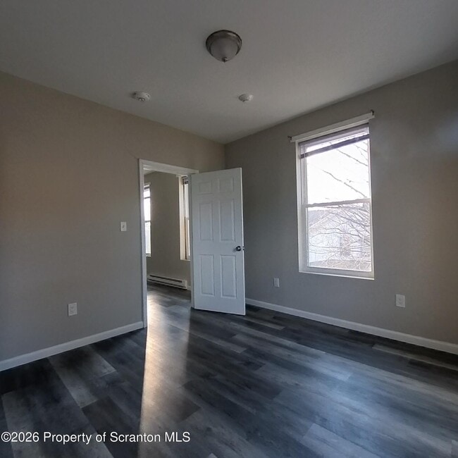 Photo - 1513-1515-1515 Vine St