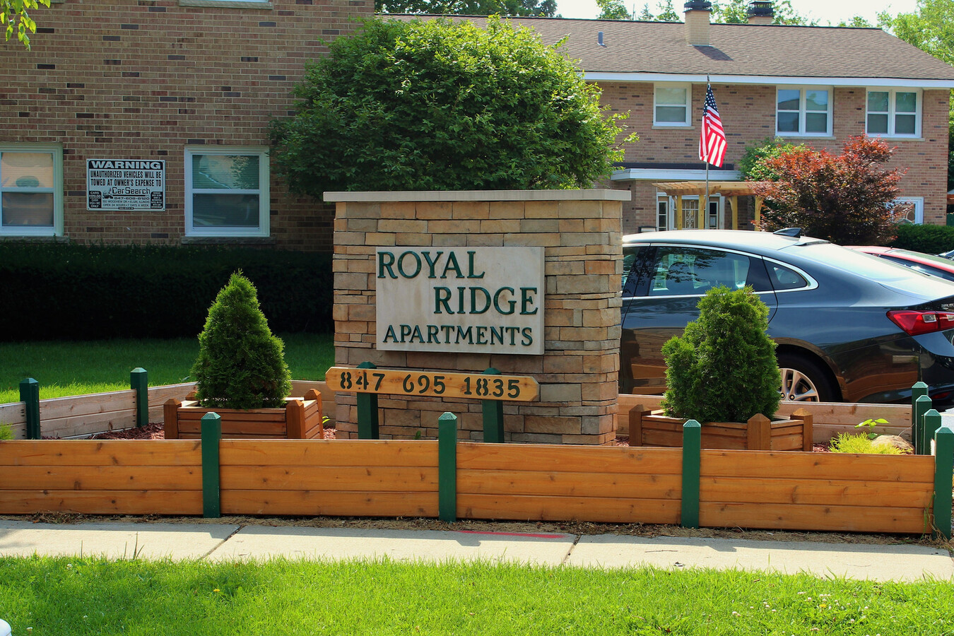 Royal Ridge Apartments - Royal Ridge Apartments