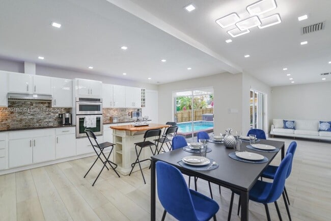 Photo - 1380 SW 56th Ave