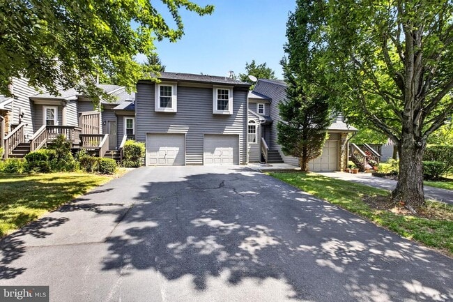 Building Photo - 34 Chicopee Dr