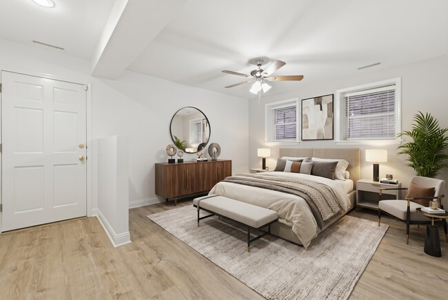 Master Bedroom - 3327 N Kenmore Ave Unit 1