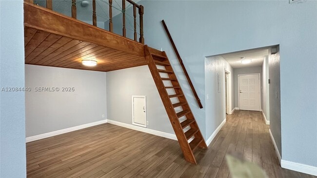 Photo - 566 SW 20th Ct
