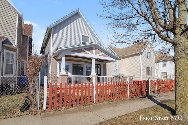 Photo - Spacious 5-Bed Home with 2.5 Baths