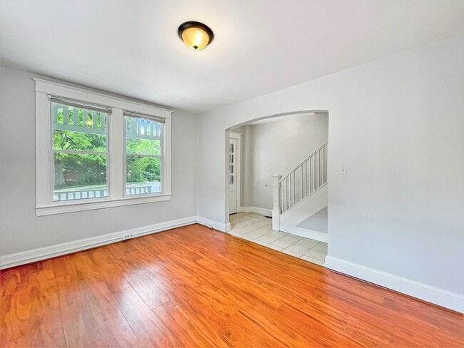 Photo - 1955 N Cleveland St