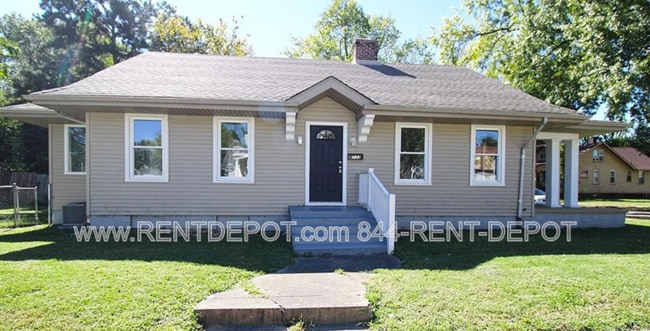 Photo - 703 Ravenswood Dr