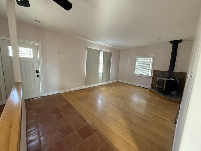 Photo - 118 Court St