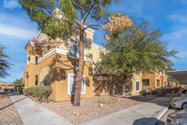 Photo - 8070 W Russell Rd Unit 1061