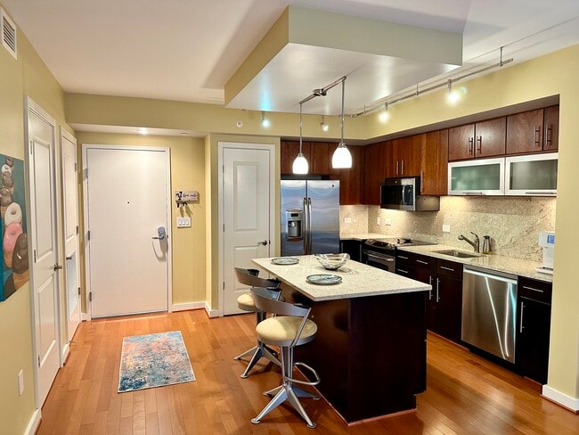 Entree and Kitchen - 1025 1st St SE Unit 803