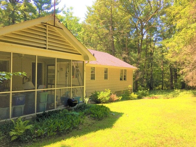 Photo - 53 Deerhaven Rd