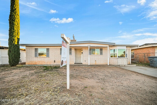 Building Photo - 5520 Edinburg Dr