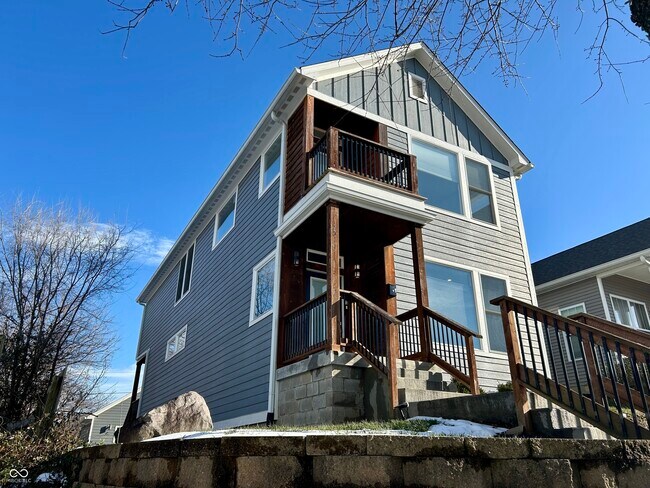 Photo - 2511 S Delaware St