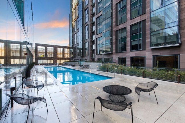 Heated Pool - 100 Van Ness