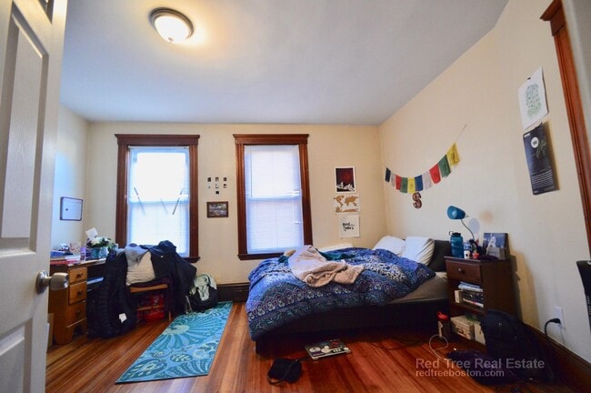 Photo - 141 Cottage St Unit 1