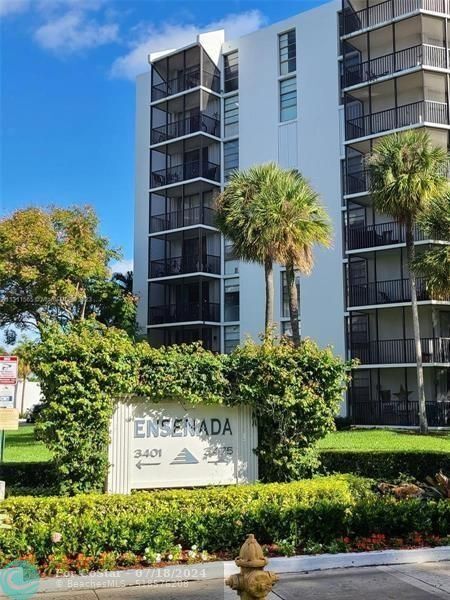 Photo - 3475 N Country Club Dr Condominio Unidad 501