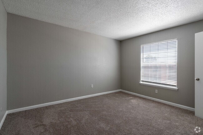 1BR, 1BA - 675SF