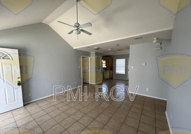 Photo - 2508 Toledo Ave Unidad 4
