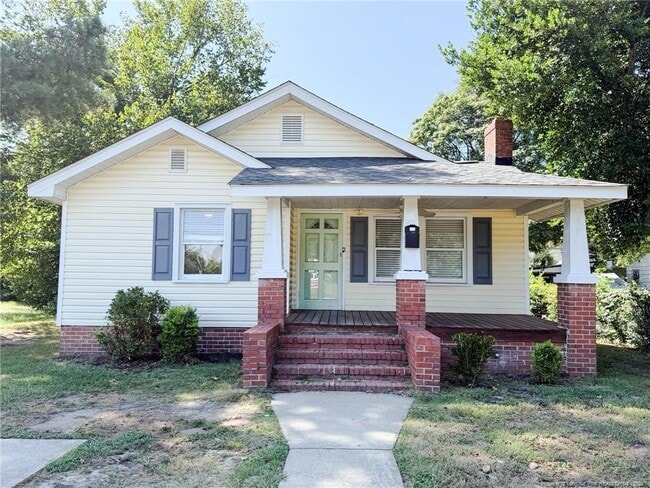 Building Photo - 316 Broadfoot Ave Rental