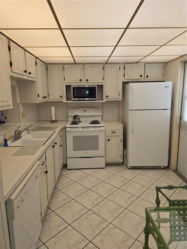 Photo - 609 NE 14th Ave Unit 701