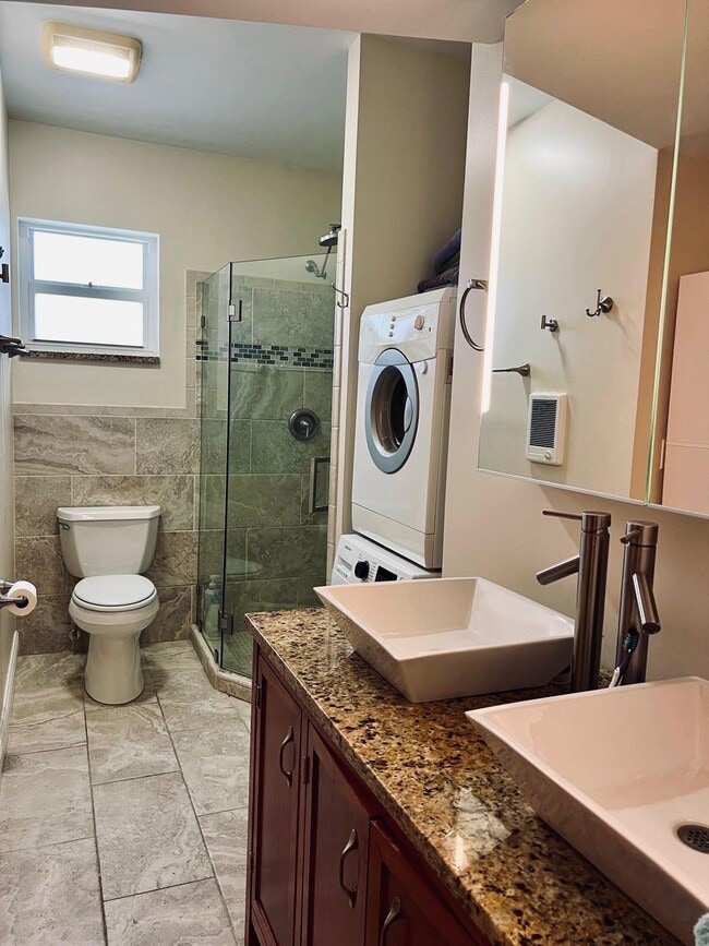 Photo - 9400 E Bay Harbor Dr Unit 3