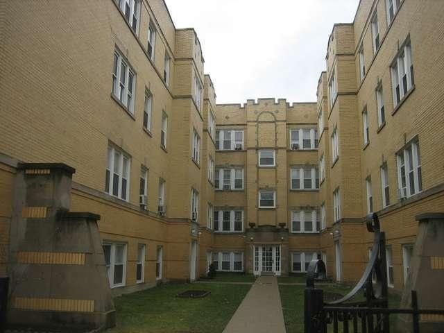 Photo - 4412 N St Louis Ave Condo Unit 1A