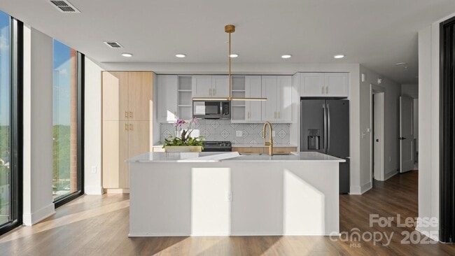 Photo - 124 E Kingston Ave Unit C1-B