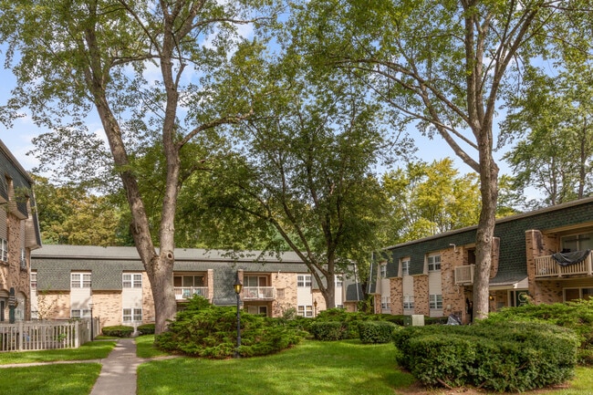 Stony Run at the Stockade Apartments