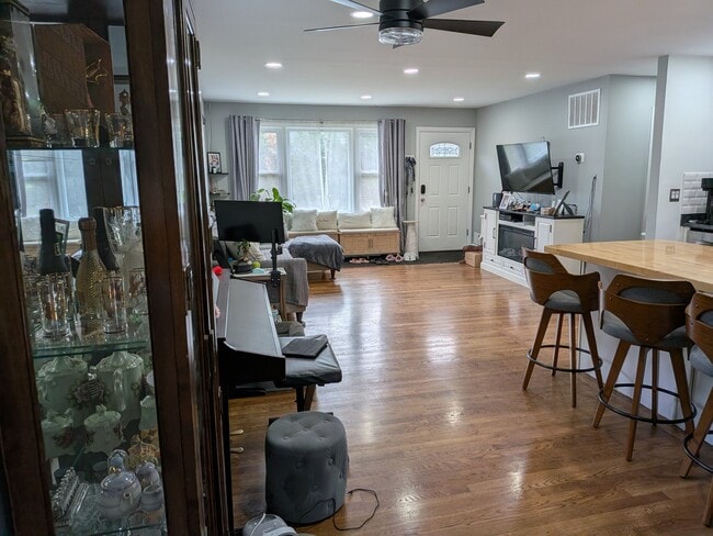 Photo - 5208 59th Ave