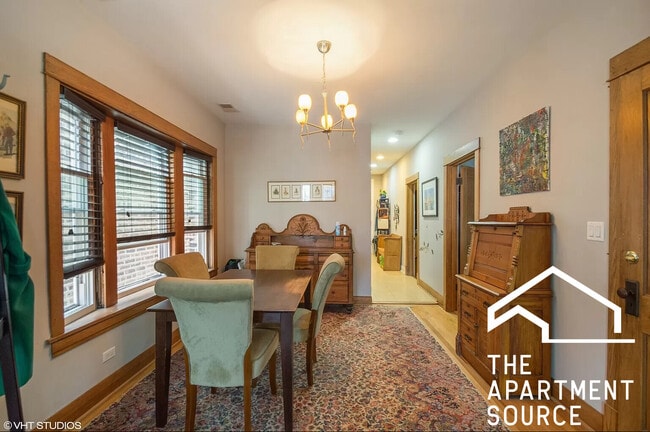 Photo - 2509 W Diversey Ave