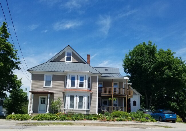 Photo - 89 Elm St Unit 1