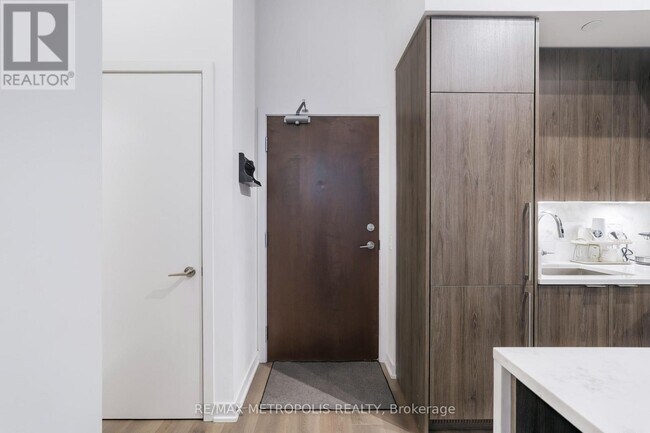 Photo - 38 Iannuzzi St Unit 111