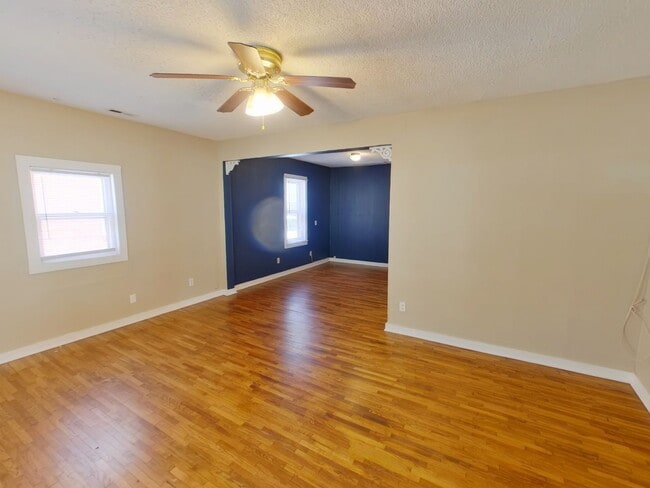 Photo - 806 N Terrace