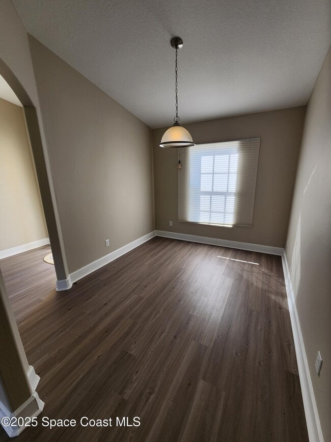 Photo - 1244 Lynne Dr