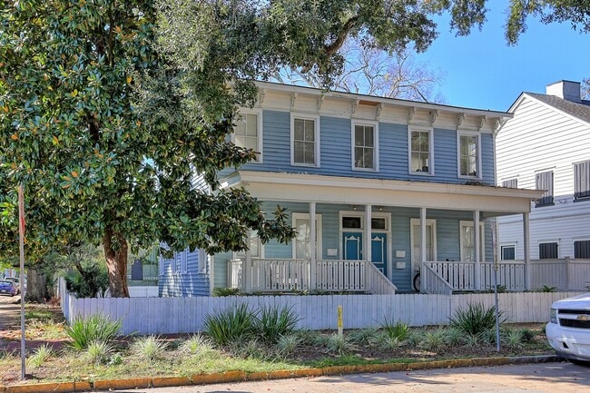 Photo - 303 W Park Ave