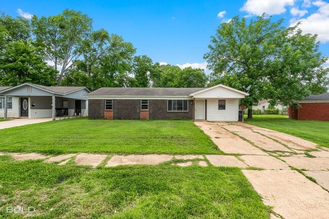 Photo - 3111 Bragg St