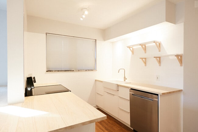 Photo - 909 Concordia Ln Unit 1S