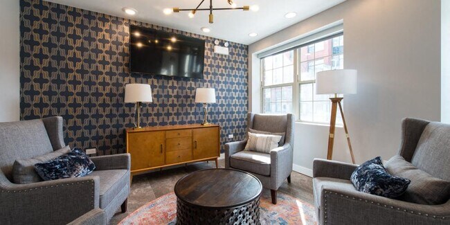 Photo - HIGHPOINT Albany Park on Kedzie