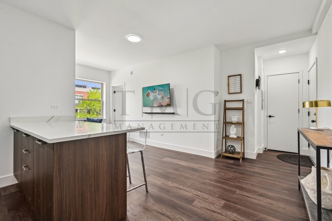 Photo - Modern & Brand New 1-Bedroom in Andersonvi... Unit 1553 - 310