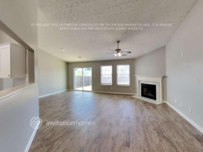 Photo - 1720 Courtyard Ln