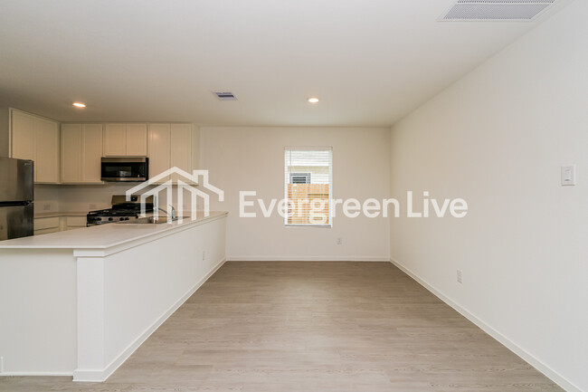 Photo - 442 Southern Magnolia Wy