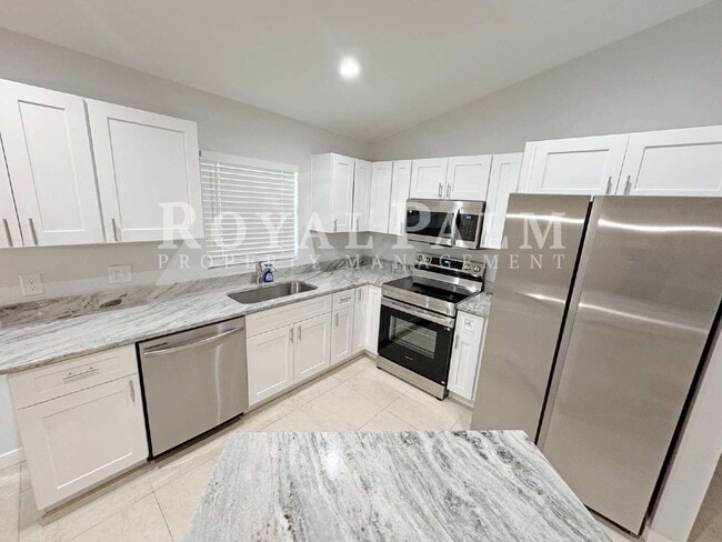 Building Photo - Newly Renovated 3BR/2BTH - 12 Merry Months with No Surprises! - Apply by 12/15 for $500 Off Your ...