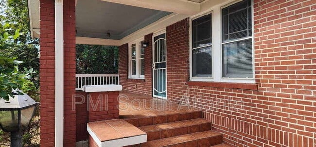 Photo - 3411 N Fulton Ave