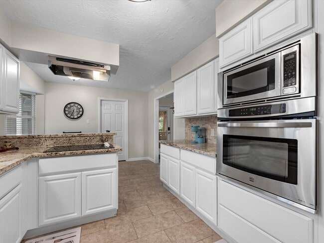 Photo - 12701 Manorwood Ln